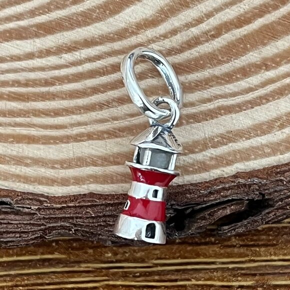 Pandora Glow-in-the-dark Lighthouse Dangle Charm - Picture 2 of 5